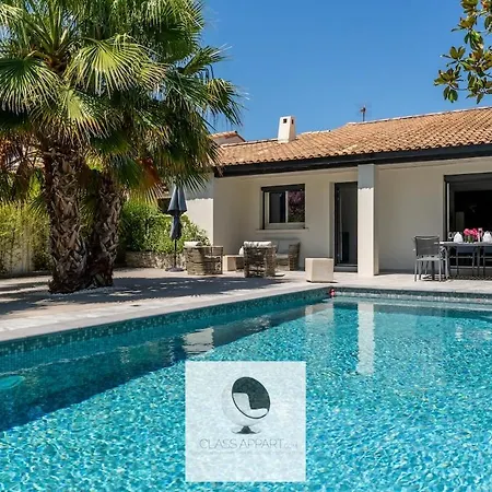 Superbe Climatisee Avec Parking Et Piscine Villa *